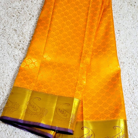 Samuthirika pattu saree - Picture 1 of 1
